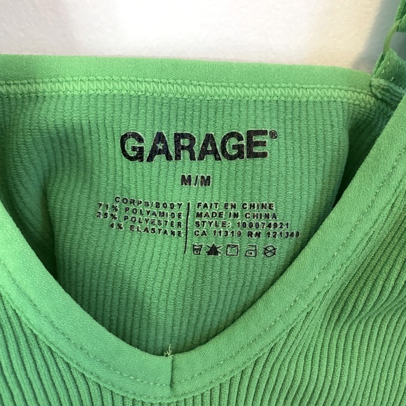 Garage - Crop Top - Picture 2 of 3